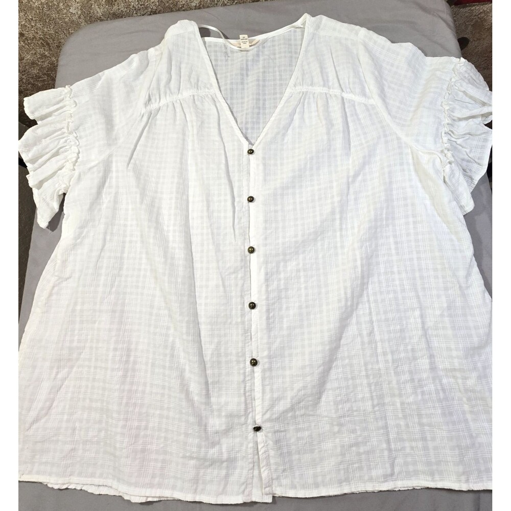 Time And Tru Womens Plus 2X White Blouse Ruffle Sleeve Button Downl Lightweight